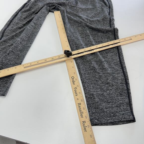 Under Armour Pants Womens X Small Black Grey Heathered Play Up Capri Loose - Picture 7 of 7